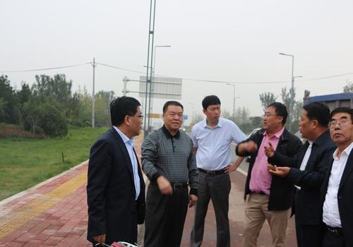 陜煤集團總經(jīng)理助理、建設(shè)集團聯(lián)合黨委書記、董事長寧興剛節(jié)日期間深入寶雞分公司施工現(xiàn)場視察慰問