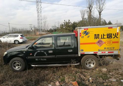 設備租賃中心特事快辦?；奋囕v審驗工作