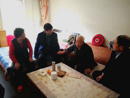 心系困難職工，情系企業(yè)發(fā)展