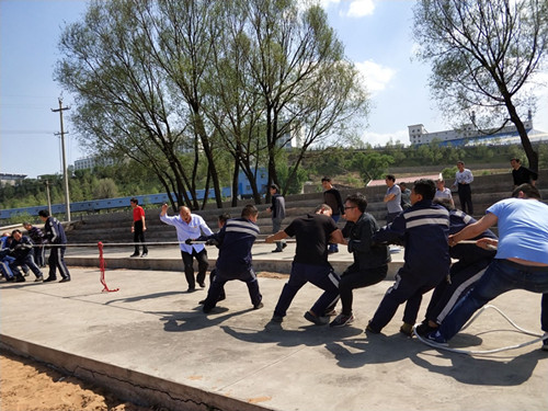 洗選煤檸條塔運(yùn)營(yíng)項(xiàng)目部開(kāi)展慶“五一”活動(dòng)