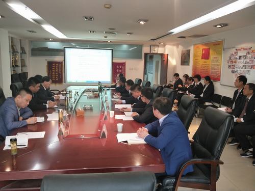 礦建二公司召開會(huì)議傳達(dá)建設(shè)集團(tuán)新聞輿情工作 座談會(huì)議精神