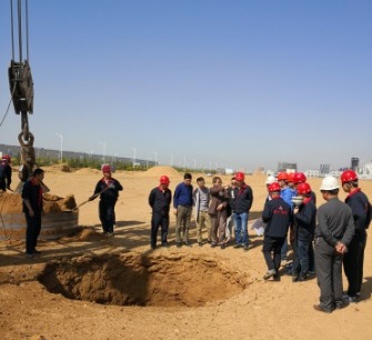 地基分公司抓緊時間“解難題”