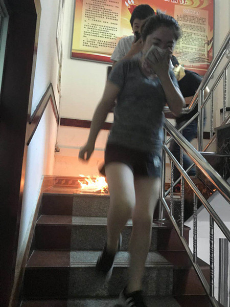 陜煤建設(shè)川耀公司開(kāi)展消防模擬演練培訓(xùn)