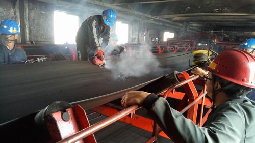 陜煤建設洗選煤運營公司：齊心協(xié)力“敢攻堅，打硬仗”