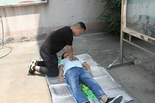 陜煤建設(shè)設(shè)計研究院觸電應急演練重實效