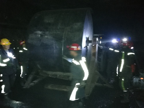 陜煤建設(shè)機(jī)電安裝公司神府項目部48小時完成皮帶搶險