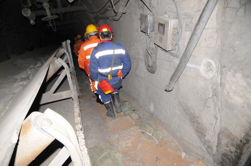 陜煤建設(shè)掘進(jìn)公司：開啟“鐵軍”模式 井下現(xiàn)場(chǎng)成功實(shí)現(xiàn)“零”隱患