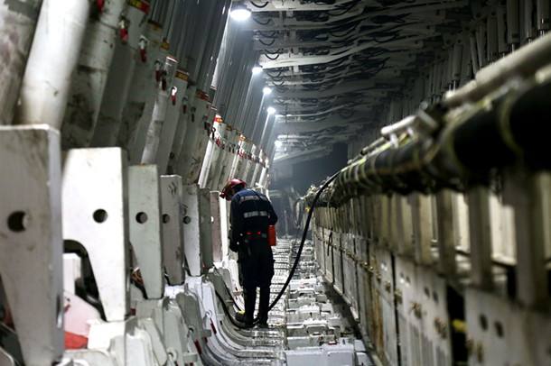 陜煤建設(shè)設(shè)計(jì)研究院與紅柳林礦業(yè)公司聯(lián)合開展長距離工作面設(shè)計(jì)考察工作