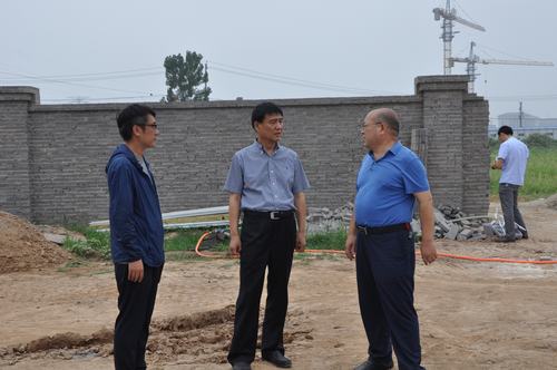 陜煤建設(shè)領(lǐng)導(dǎo)侯本英深入“和園”項目檢查指導(dǎo)工作