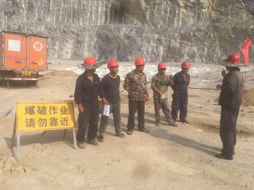 陜煤建設(shè)銅煤公司承建的年產(chǎn)20萬噸固體廢物收集、貯運(yùn)及預(yù)處理項(xiàng)目施工工作高效推進(jìn)