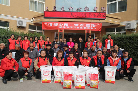 陜煤建設(shè)機(jī)電安裝公司:“情暖夕陽(yáng)·愛(ài)在重陽(yáng)”活動(dòng)走進(jìn)敬老院