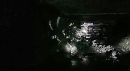 陜煤建設(shè)掘進公司：深夜2點的搶修