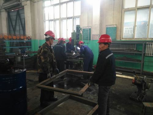 外部市場(chǎng)傳捷報(bào)，施工現(xiàn)場(chǎng)干勁足