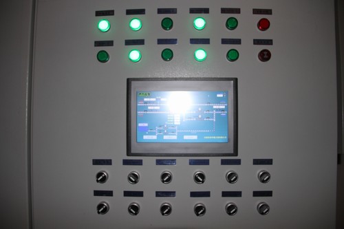 陜煤建設(shè)銅煤公司全力以赴實(shí)現(xiàn)銅煤1#、2#住宅小區(qū)正常供暖