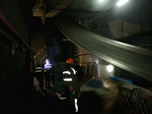 陜煤建設洗選煤運營公司檸條塔運營項目部膠帶更換工程順利完工