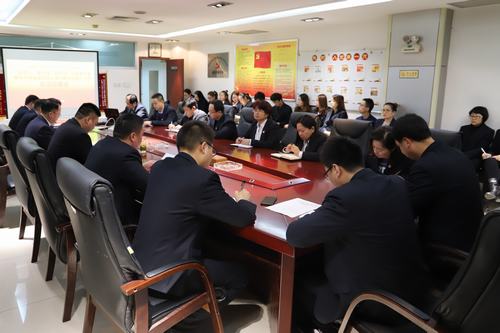 礦建二公司“講政治、敢擔(dān)當(dāng)、改作風(fēng)”專(zhuān)題教育及違規(guī)收送禮金問(wèn)題專(zhuān)項(xiàng)整治工作全面鋪開(kāi)