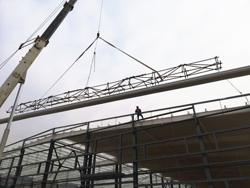 陜煤建設(shè)集團(tuán)天工公司土建三部戰(zhàn)嚴(yán)冬節(jié)日施工酣