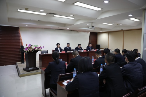 路橋分公司召開“講、敢、改”專題教育和違規(guī)收送禮金專項(xiàng)整治再動(dòng)員會(huì)