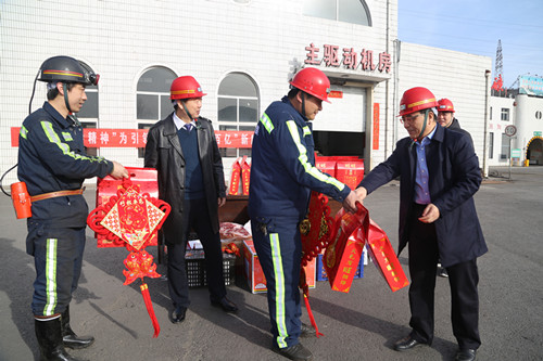 陜煤建設(shè)機(jī)電安裝公司：除夕，我和你一起在施工現(xiàn)場