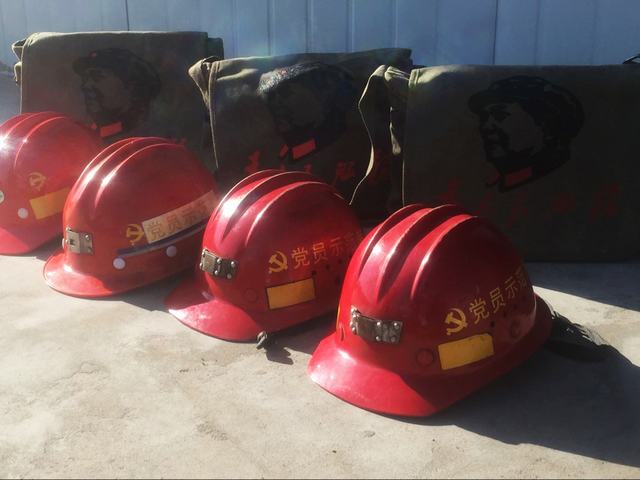 陜煤建設(shè)掘進(jìn)公司:黨員帶頭 干部說教護(hù)航鐵軍安全前行