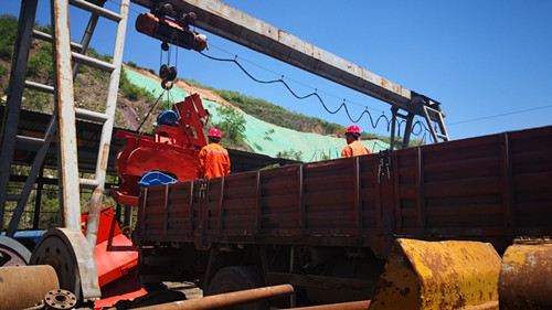 陜煤建設(shè)礦建三公司積極落實(shí)施工設(shè)備為新項(xiàng)目提供保障