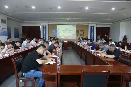 陜煤建設(shè)天工公司召開“不忘初心  牢記使命”主題教育兩級(jí)班子學(xué)習(xí)暨“四優(yōu)”黨員表彰會(huì)