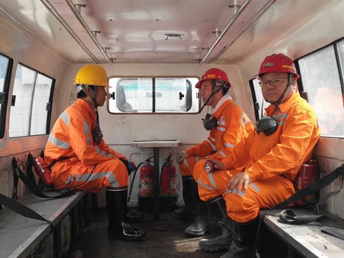 陜煤建設(shè)掘進(jìn)公司:3個(gè)專項(xiàng)措施82條隱患處理強(qiáng)力安全攻堅(jiān)