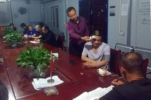 測(cè)血壓 量體溫 入井先過健康關(guān)