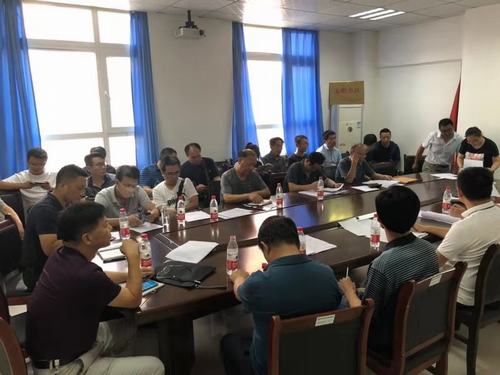 陜煤建設(shè)銅煤公司承建的荔枝苑小區(qū)28#、29#、30#、31#樓順利通過竣工驗收