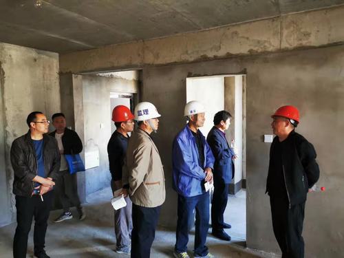 陜煤建設(shè)銅煤公司菊花園小區(qū)1#樓、荷花園1#、5#樓順利通過(guò)竣工驗(yàn)收