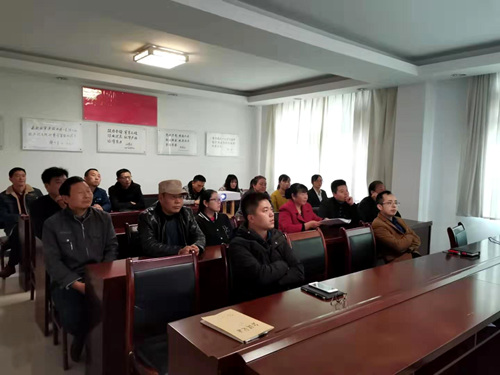 商洛市商州區(qū)消防大隊(duì)與大秦置業(yè)業(yè)主共同組織消防實(shí)戰(zhàn)演練培訓(xùn)