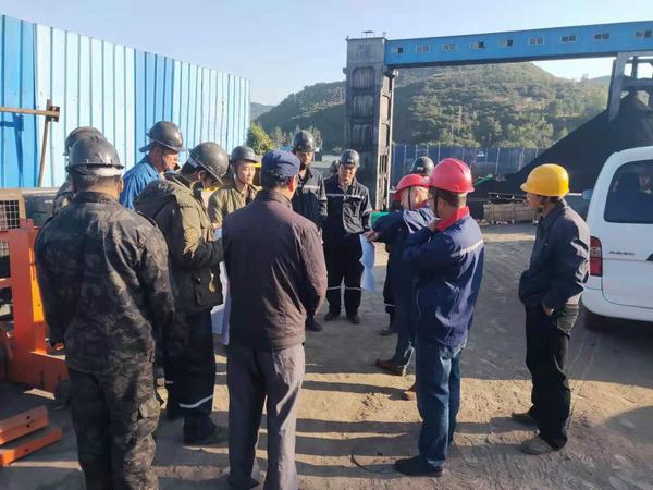 陜煤建設(shè)韓城分公司安裝四項(xiàng)目部深入開展“百日安全”活動(dòng)助力“雙特百億”奮斗目標(biāo)早日實(shí)現(xiàn)