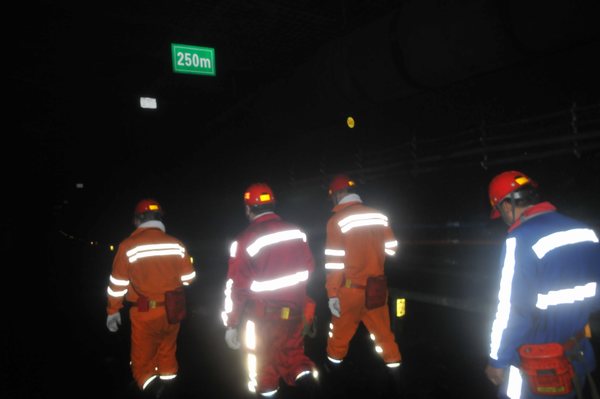 陜煤建設(shè)掘進(jìn)公司：“三個(gè)抓手”擰緊后兩個(gè)月“安全閥”