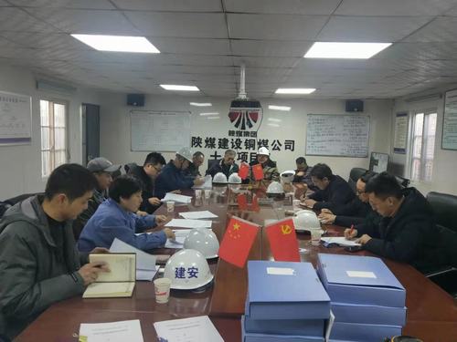 陜煤建設(shè)銅煤公司第十五項(xiàng)目部承建的藍(lán)山水岸（南區(qū)）10#、14#樓順利通過基礎(chǔ)驗(yàn)收