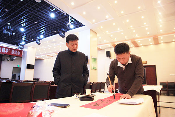 陜煤建設(shè)舉辦“迎春納?！鳖}春聯(lián)活動(dòng)