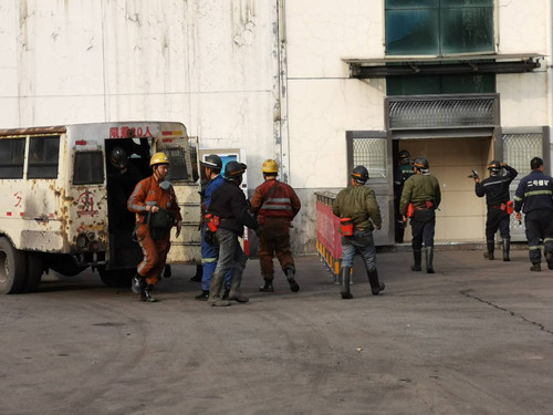 陜煤建設機電安裝公司黃陵項目部：除夕，我們升井了