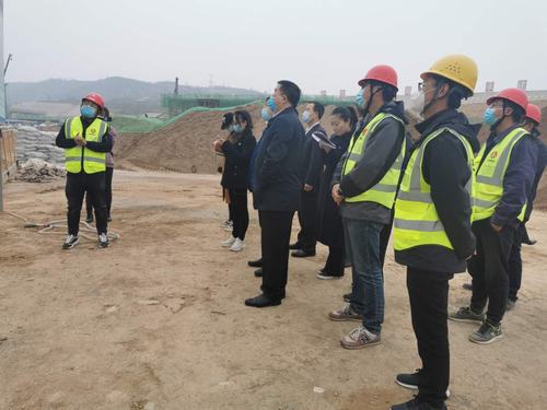 陜西省政府投資評(píng)審中心、陜西省發(fā)改委縣域處及咸陽(yáng)市發(fā)改委相關(guān)領(lǐng)導(dǎo)蒞臨銀西高鐵項(xiàng)目指導(dǎo)檢查工作