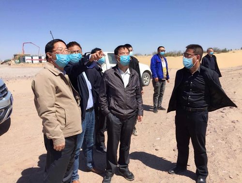 靖神鐵路公司領(lǐng)導(dǎo)蒞臨路橋分公司靖神鐵路項(xiàng)目部檢查指導(dǎo)