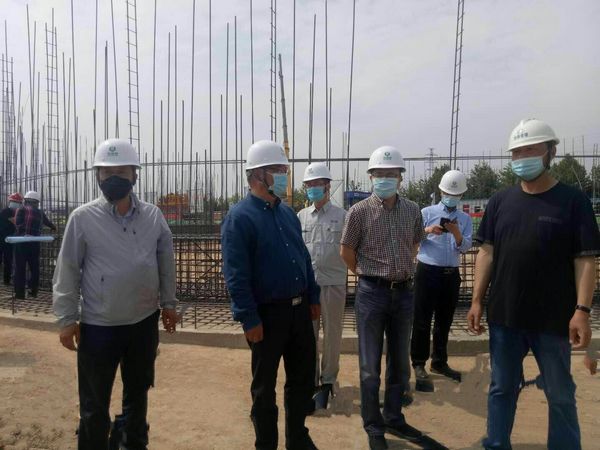 中儲糧西安分公司總經(jīng)理戴中文、西安直屬庫總經(jīng)理趙琳蒞臨天工公司中儲糧項目檢查指導工作