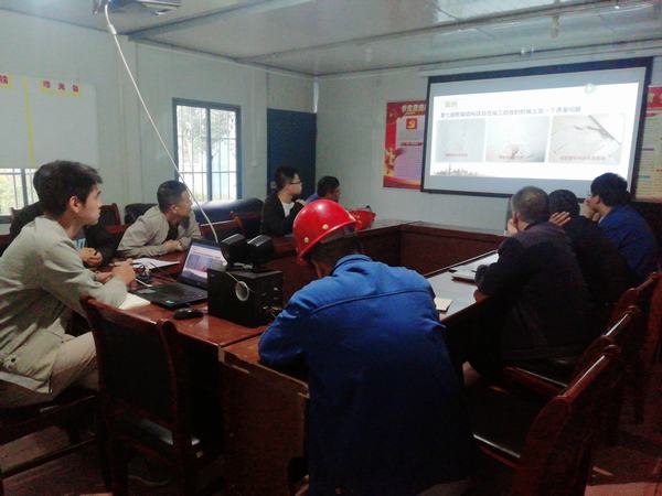 陜煤建設(shè)渭南分公司第五項目部開展“贏在起跑線，補短板、強技術(shù)，學(xué)知識”小課堂