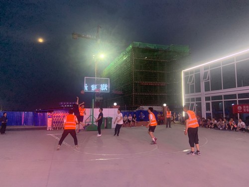 陜煤建設(shè)銅煤公司第十六項(xiàng)目部舉辦“團(tuán)結(jié)進(jìn)取賽風(fēng)采，青春飛揚(yáng)再出發(fā)”友誼籃球賽