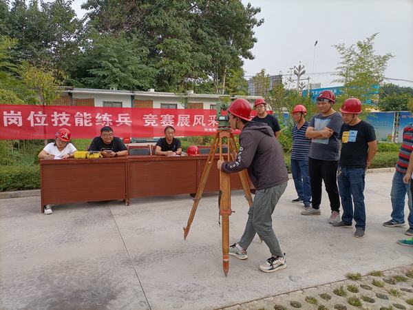 陜煤建設(shè)渭南分公司第五項(xiàng)目部“崗位技能練兵，競(jìng)賽展風(fēng)采”促專業(yè)能力大提升