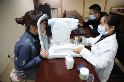 陜煤建設(shè)路橋分公司關(guān)愛(ài)職工健康助力施工大干