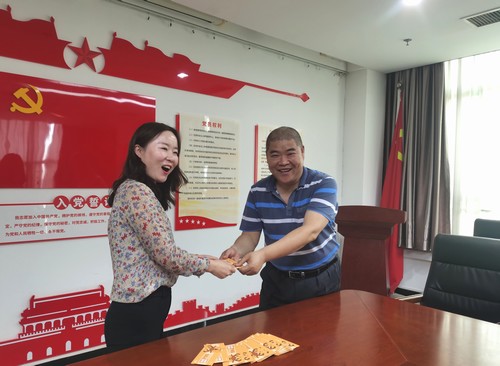 陜煤建設(shè)公司為職工送上生日祝福