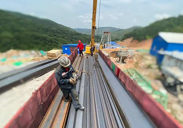 陜煤建設(shè)礦建三公司崔木項(xiàng)目部：立秋不見秋，高溫下繼續(xù)堅(jiān)守