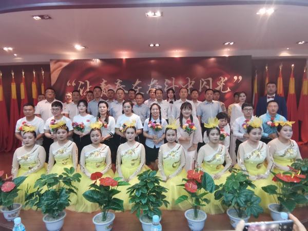 陜煤建設(shè)銅煤公司“讓青春在奮斗中閃光”青年員工演講比賽圓滿(mǎn)落幕