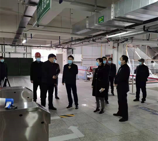 彬州市市長陳加寶、副市長張虹一行蒞臨銀西高鐵彬州東站前廣場項目指導(dǎo)工作