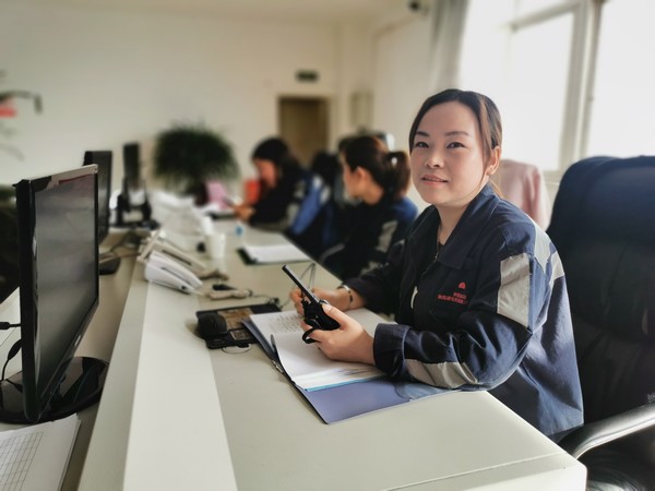 “鏗鏘玫瑰”綻“煤?！?></div>
                                <div   id=