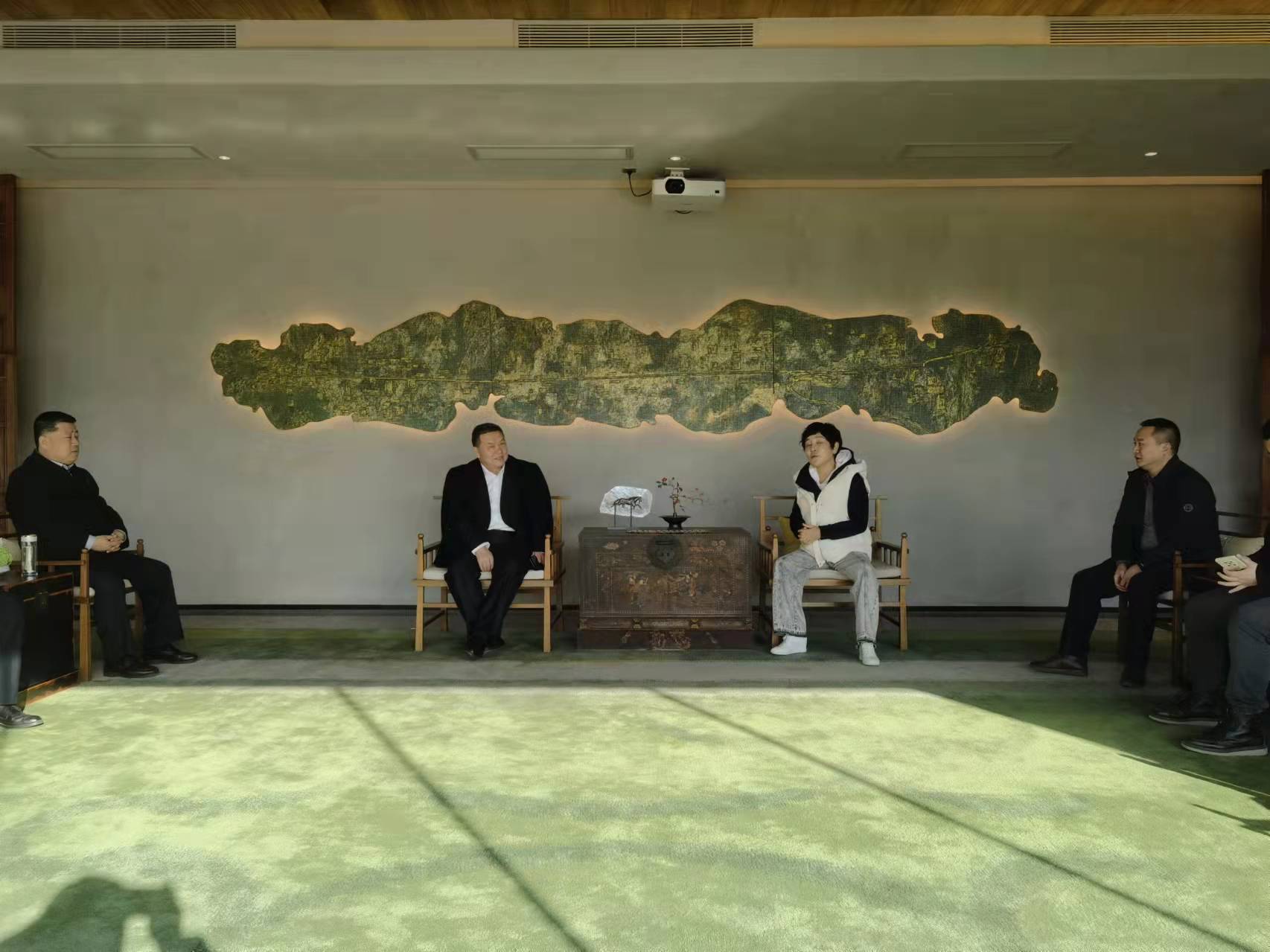 寧興剛、王寧到天朗控股集團(tuán)開展合作交流