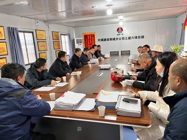 陜西省住建廳、省質(zhì)檢站領(lǐng)導(dǎo)及專家一行蒞臨黃河國際汽車博覽園督導(dǎo)檢查